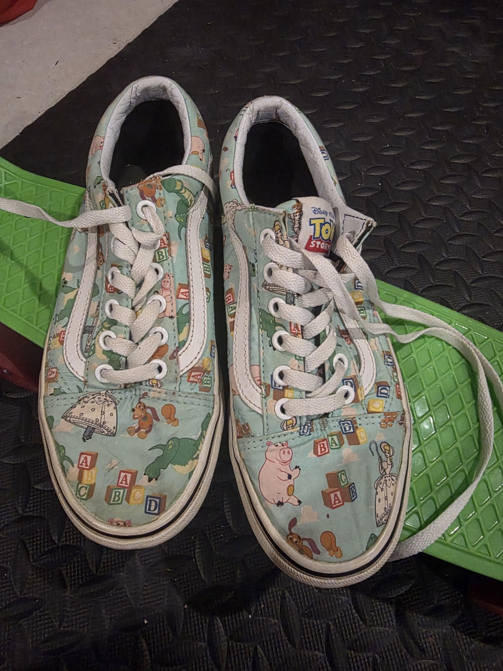 Women's Special Edition Toy Story Printed Low-Top Sneakers
